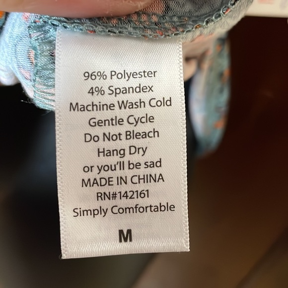 Clearance LuLaRoe Randy t-shirt Med - Picture 5 of 5